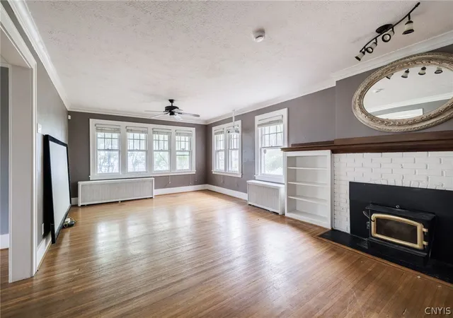 Photo 3 of Sale Pending at 607 Laurelton Rd, Rochester, NY 14609 | MLS# S1699913 | Listing updated on 2026-09-11