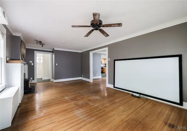 Photo 4 of Sale Pending at 607 Laurelton Rd, Rochester, NY 14609 | MLS# S1699913 | Listing updated on 2026-09-11