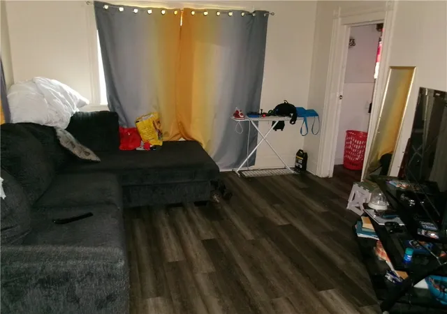 Photo 3 of Sale Pending at 712 Smith St, Rochester, NY 14606 | MLS# R1699734 | Listing updated on 2026-08-14