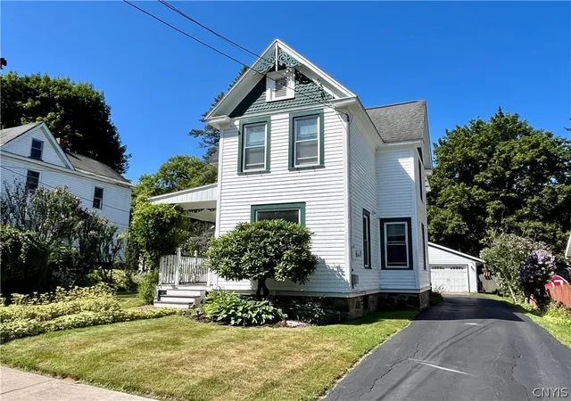 Photo 3 of Sale Pending at 62 W 2nd Street S, Fulton, NY 13069 | MLS# S1700114 | Listing updated on 2026-09-03
