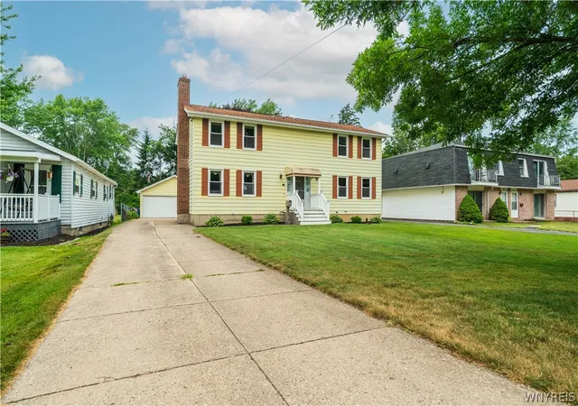 Photo 3 of Sale Pending at 116 Tennyson Ter, Buffalo, NY 14221 | MLS# B1700134 | Listing updated on 2026-08-18