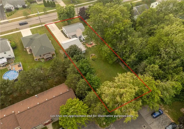 Photo 3 of Sale Pending at 424 Sunset Dr, Hamburg, NY 14075 | MLS# B1700216 | Listing updated on 2026-08-17