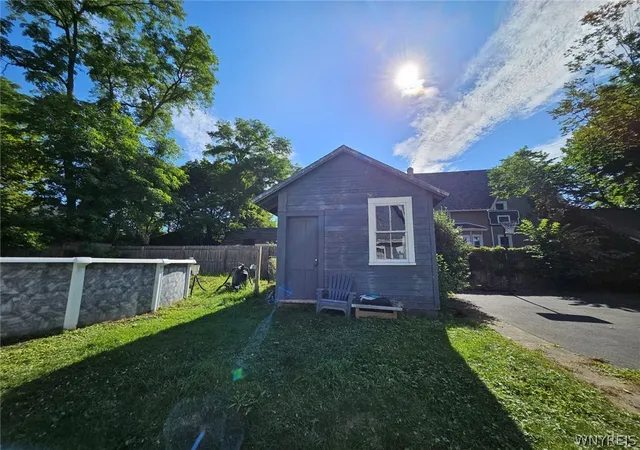 Photo 3 of Sale Pending at 123 Stinard Ave, Syracuse, NY 13207 | MLS# B1700161 | Listing updated on 2026-09-15