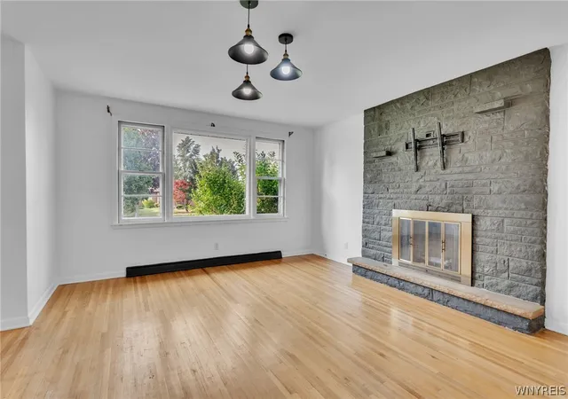 Photo 2 of Sale Pending at 17 Siegfried Dr, Buffalo, NY 14221 | MLS# B1699959 | Listing updated on 2026-08-06
