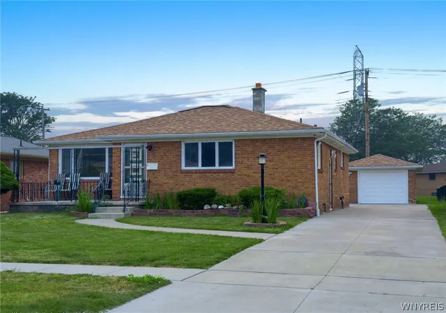 Photo 2 of Single family home for sale at 54 Ceil Dr, Buffalo, NY 14227 | MLS# B1699797 | Listing updated on 2026-09-12