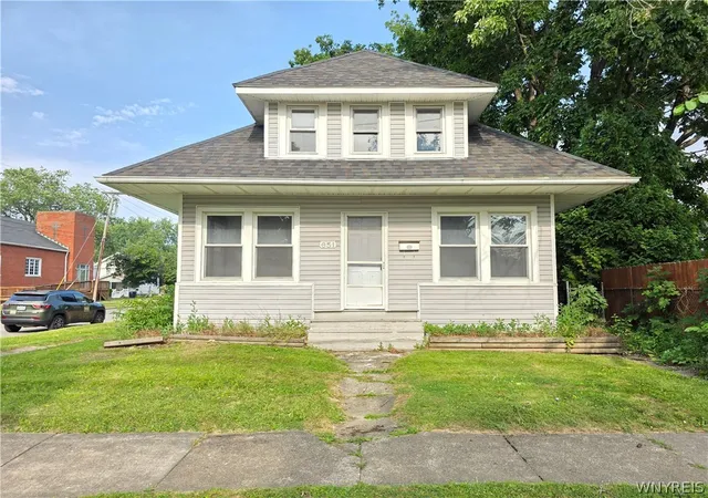 Photo 1 of Sale Pending at 651 Pasadena Ave, Niagara Falls, NY 14304 | MLS# B1700298 | Listing updated on 2026-08-22