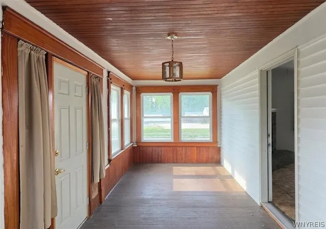 Photo 4 of Sale Pending at 651 Pasadena Ave, Niagara Falls, NY 14304 | MLS# B1700298 | Listing updated on 2026-08-22