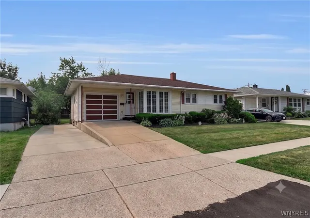 Photo 2 of Sale Pending at 113 Idlewood Dr, Tonawanda, NY 14150 | MLS# B1698161 | Listing updated on 2026-08-06