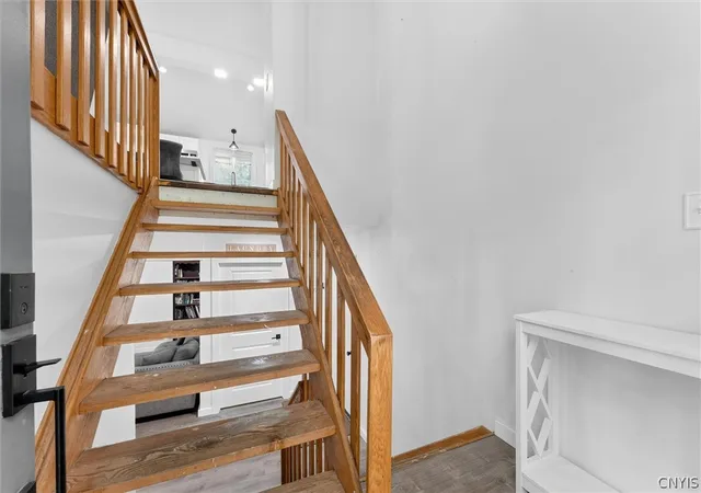 Photo 3 of Sale Pending at 3144 Timberlea, Baldwinsville, NY 13027 | MLS# S1699512 | Listing updated on 2026-08-07