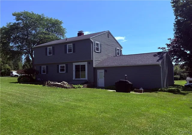 Photo 3 of Sale Pending at 22 Mccracken Dr, Oswego, NY 13126 | MLS# S1696772 | Listing updated on 2026-09-15