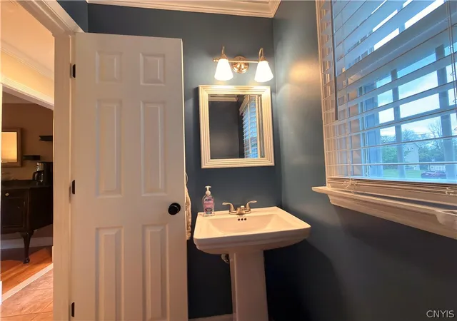 Photo 4 of Sale Pending at 22 Mccracken Dr, Oswego, NY 13126 | MLS# S1696772 | Listing updated on 2026-09-15