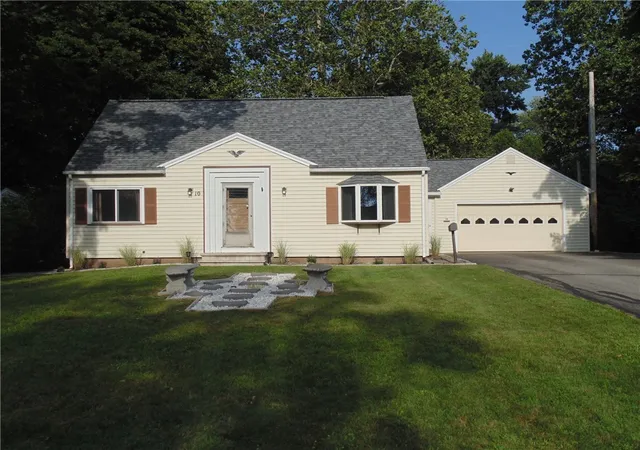 Photo 1 of Sale Pending at 10 San Mateo Rd, Rochester, NY 14624 | MLS# R1700317 | Listing updated on 2026-09-02
