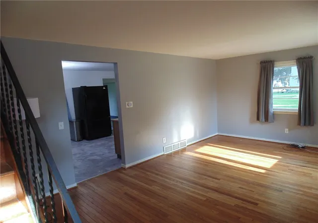 Photo 3 of Sale Pending at 10 San Mateo Rd, Rochester, NY 14624 | MLS# R1700317 | Listing updated on 2026-09-02