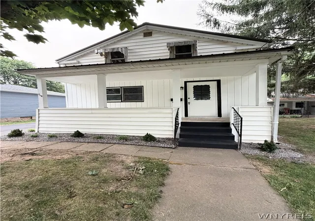 Photo 1 of Sale Pending at 719 Orient St, Medina, NY 14103 | MLS# B1700352 | Listing updated on 2026-08-05