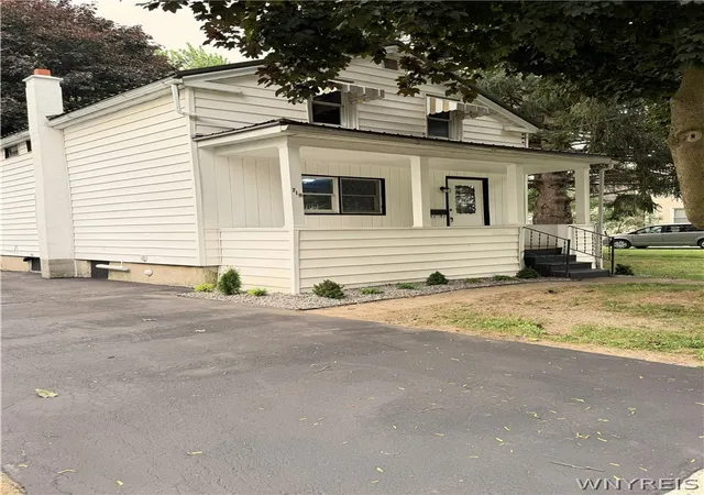 Photo 3 of Sale Pending at 719 Orient St, Medina, NY 14103 | MLS# B1700352 | Listing updated on 2026-08-05
