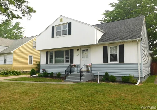 Photo 2 of Sale Pending at 147 N Ellwood Ave, Buffalo, NY 14223 | MLS# B1699499 | Listing updated on 2026-08-17