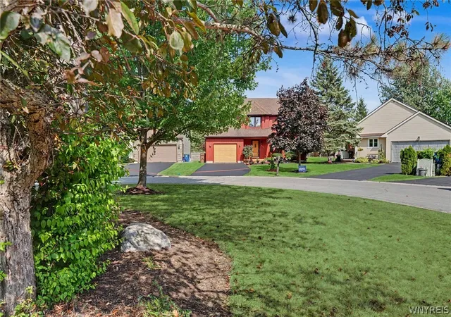 Photo 2 of Sale Pending at 773 Robin Rd, Buffalo, NY 14228 | MLS# B1699261 | Listing updated on 2026-08-10