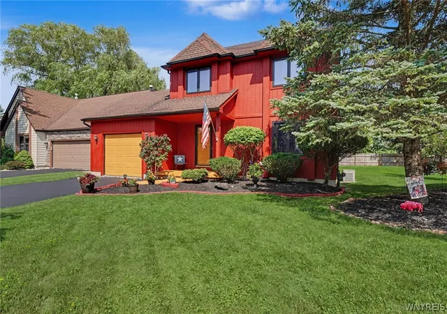 Photo 3 of Sale Pending at 773 Robin Rd, Buffalo, NY 14228 | MLS# B1699261 | Listing updated on 2026-08-10