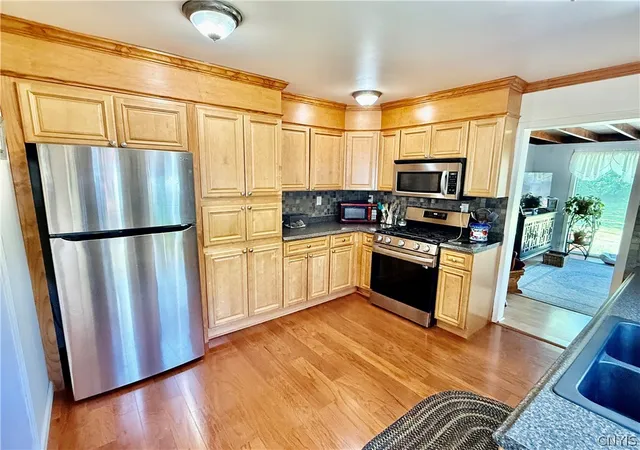 Photo 2 of Sale Pending at 905 Gould Pl, Rome, NY 13440 | MLS# S1700137 | Listing updated on 2026-09-12