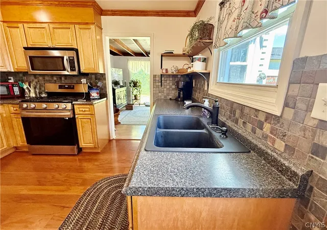 Photo 3 of Sale Pending at 905 Gould Pl, Rome, NY 13440 | MLS# S1700137 | Listing updated on 2026-09-12