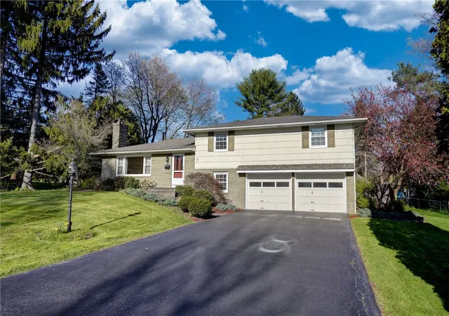 Photo 2 of Sale Pending at 68 Hillcrest Dr, Penfield, NY 14526 | MLS# R1699465 | Listing updated on 2026-09-04