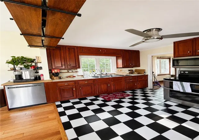 Photo 3 of Sale Pending at 209 Lovell Ave, Elmira, NY 14905 | MLS# R1700454 | Listing updated on 2026-09-11