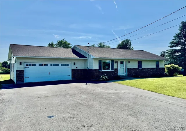 Photo 2 of Sale Pending at 3579 Fountain St, Clinton, NY 13323 | MLS# S1700347 | Listing updated on 2026-08-31