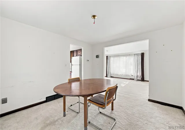 Photo 4 of Sale Pending at 115 Foxpoint W Dr, Buffalo, NY 14221 | MLS# B1700299 | Listing updated on 2026-08-12