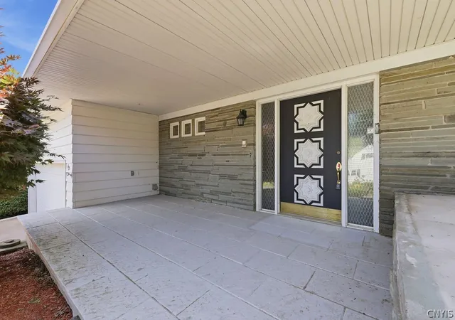 Photo 3 of Sale Pending at 42 S Pollard Dr, Fulton, NY 13069 | MLS# S1699949 | Listing updated on 2026-09-08