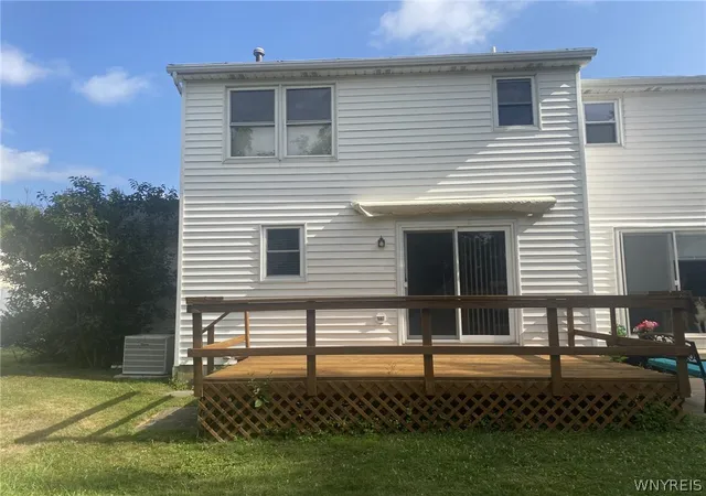 Photo 3 of Single family home for sale at 4293 Twilight Ln, Hamburg, NY 14075 | MLS# B1692842 | Listing updated on 2026-09-14