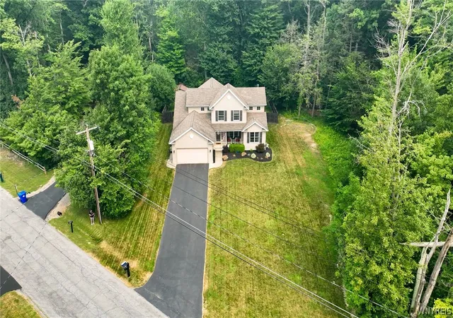 Photo 3 of Sale Pending at 1634 Schoellkopf Rd, Lake View, NY 14085 | MLS# B1698779 | Listing updated on 2026-08-08