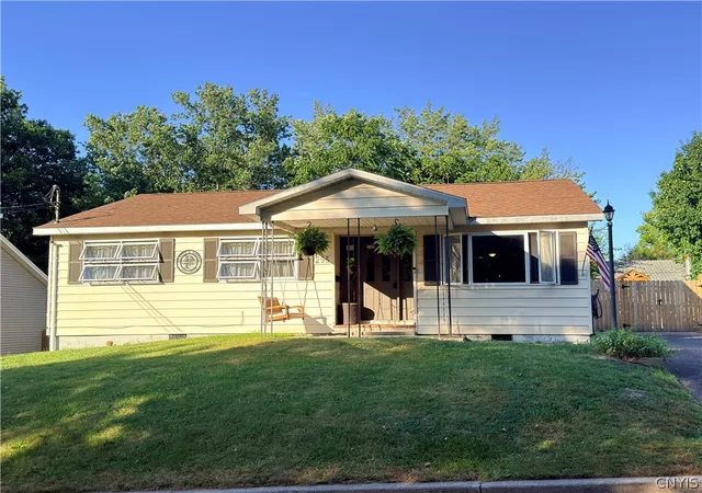 Photo 1 of Sale Pending at 295 Chestnut St, Oswego, NY 13126 | MLS# S1699739 | Listing updated on 2026-08-19