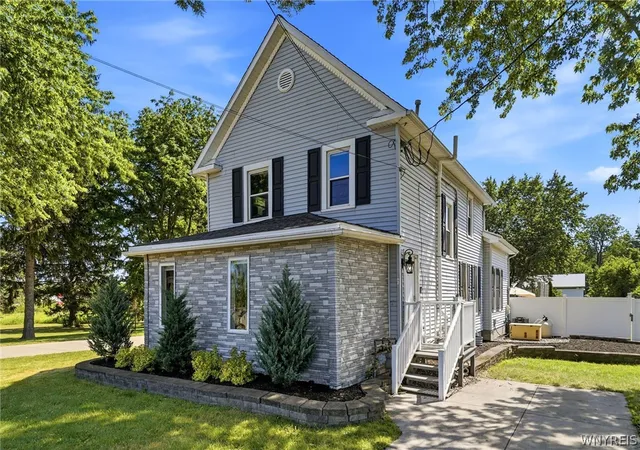 Photo 3 of Sale Pending at 4611 Shisler Rd, Clarence, NY 14031 | MLS# B1700502 | Listing updated on 2026-08-06