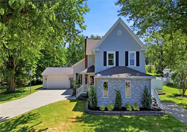 Listing Photo 4 - Condo for sale in building located at 4611 Shisler Rd, Clarence, NY 14031