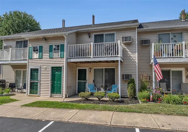 Photo 1 of Sale Pending at 11 E Sunmist Sq #E, Buffalo, NY 14228 | MLS# B1700088 | Listing updated on 2026-08-27