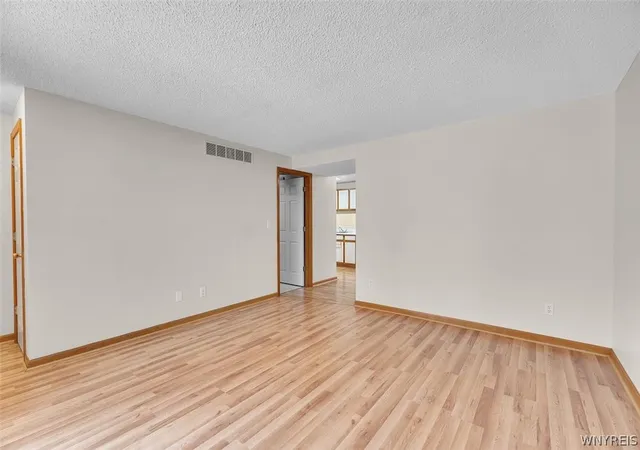 Photo 3 of Sale Pending at 11 E Sunmist Sq #E, Buffalo, NY 14228 | MLS# B1700088 | Listing updated on 2026-08-27