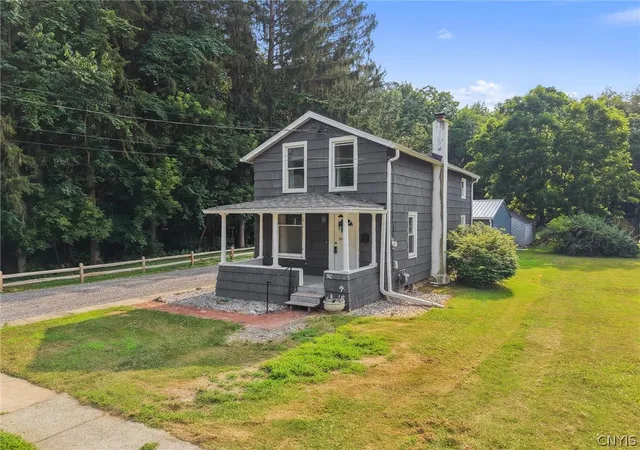 Photo 3 of Sale Pending at 50 Seneca St, Baldwinsville, NY 13027 | MLS# S1699668 | Listing updated on 2026-08-07