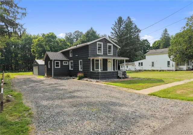 Photo 4 of Sale Pending at 50 Seneca St, Baldwinsville, NY 13027 | MLS# S1699668 | Listing updated on 2026-08-07