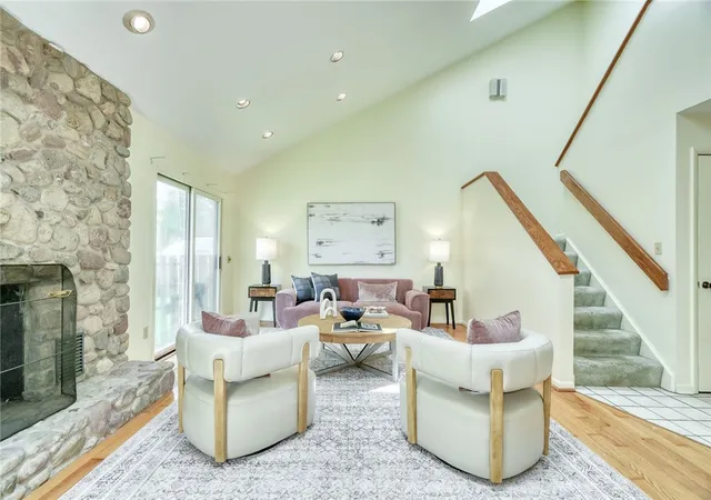 Photo 4 of Sale Pending at 14 Gailhaven Ct, Rochester, NY 14618 | MLS# R1700589 | Listing updated on 2026-09-08