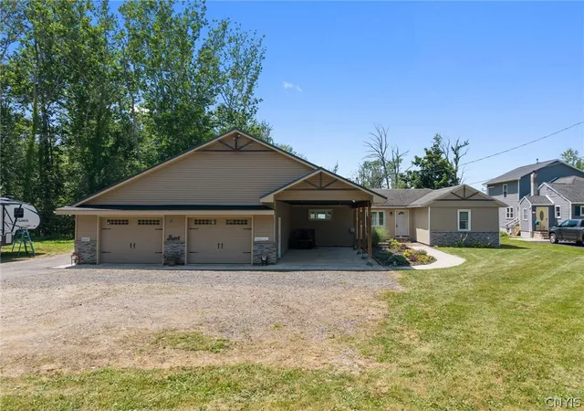 Photo 2 of Single family home for sale at 6869 Stevens Rd, Jordan, NY 13080 | MLS# S1697261 | Listing updated on 2026-08-18