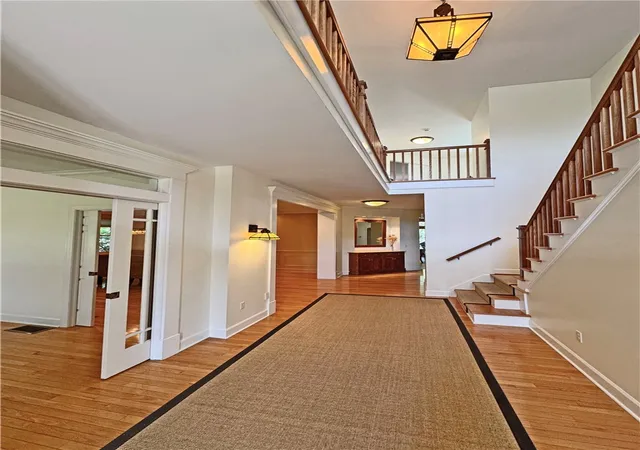Photo 4 of Sale Pending at 162 Barclay Sq Dr, Rochester, NY 14618 | MLS# R1700601 | Listing updated on 2026-08-04