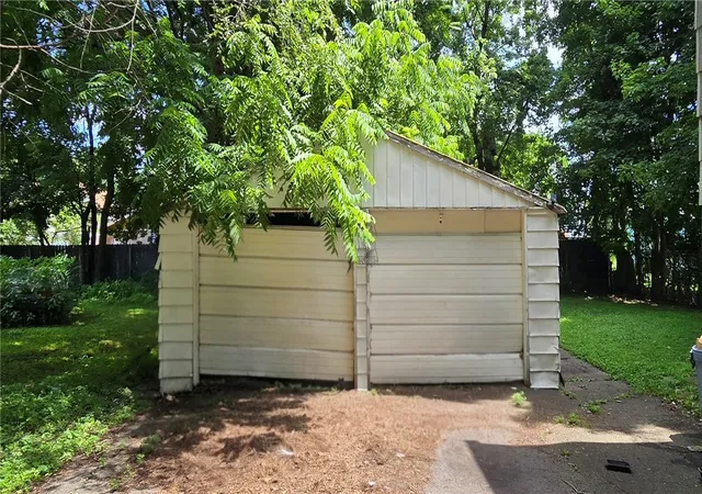 Photo 2 of Sale Pending at 711 Kinyon St, Elmira, NY 14904 | MLS# R1700756 | Listing updated on 2026-08-20