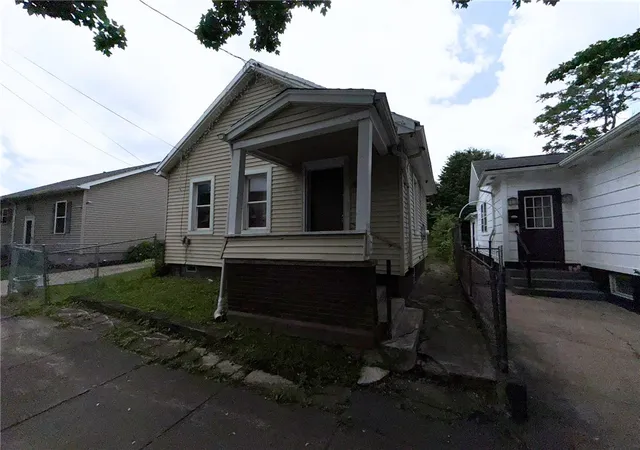 Photo 2 of Sale Pending at 93 Campbell St, Rochester, NY 14611 | MLS# R1699606 | Listing updated on 2026-09-11