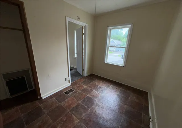 Photo 3 of Sale Pending at 93 Campbell St, Rochester, NY 14611 | MLS# R1699606 | Listing updated on 2026-09-11