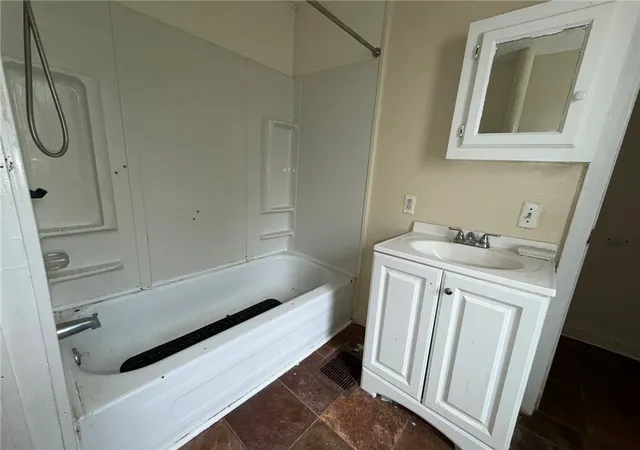 Photo 4 of Sale Pending at 93 Campbell St, Rochester, NY 14611 | MLS# R1699606 | Listing updated on 2026-09-11