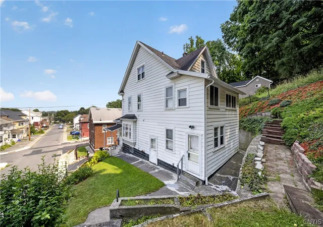 Photo 3 of Sale Pending at 203 Woods Rd, Syracuse, NY 13209 | MLS# S1699952 | Listing updated on 2026-08-12