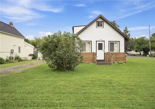 Photo 3 of Sale Pending at 110 Braddock Rd, Rochester, NY 14612 | MLS# R1700082 | Listing updated on 2026-08-28