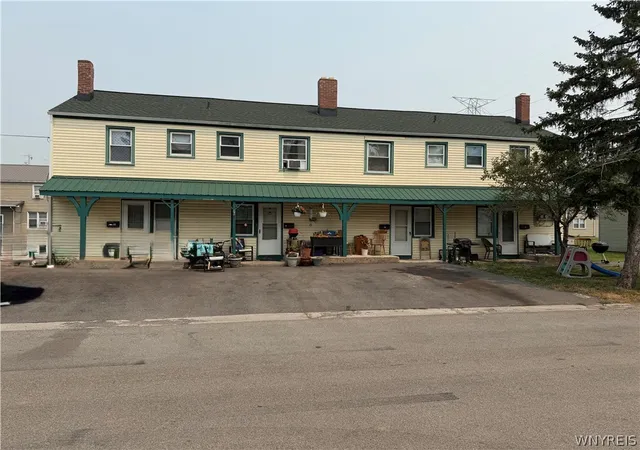 Photo 1 of Sale Pending at 6 Springfield Dr #D, Buffalo, NY 14225 | MLS# B1699198 | Listing updated on 2026-09-01