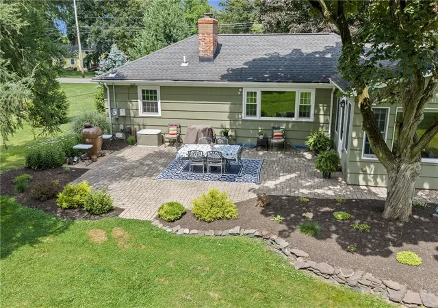 Photo 4 of Sale Pending at 99 French Rd, Rochester, NY 14618 | MLS# R1696251 | Listing updated on 2026-08-10