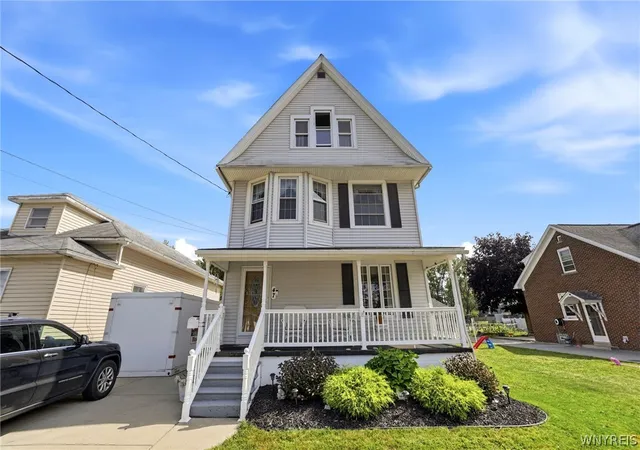 Photo 2 of Sale Pending at 47 E Milnor Ave, Buffalo, NY 14218 | MLS# B1700156 | Listing updated on 2026-08-13